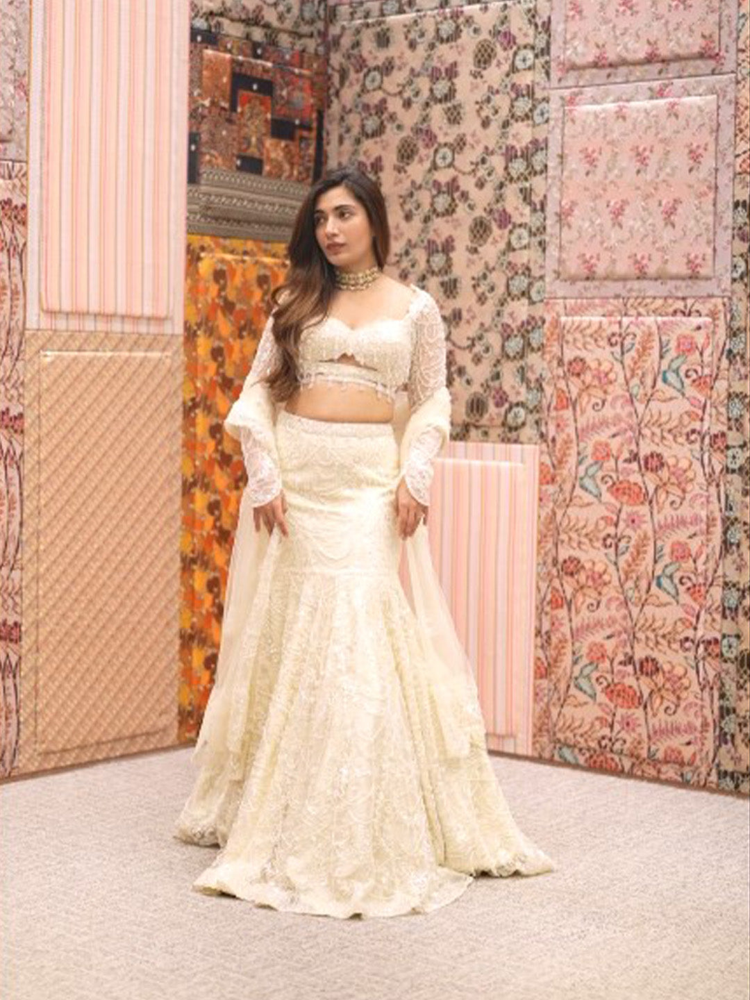 Ivory Fishtail Skirt With Choli & Hand-Embroidered Net Dupatta